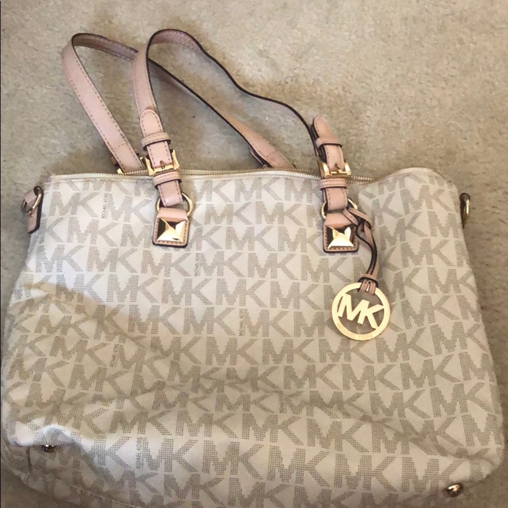 Micheal Kors tote